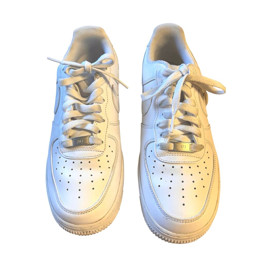 Nike Air Force 1 Low Women’s White Leather Sneakers Classic Shoes Trendy 9-1/2